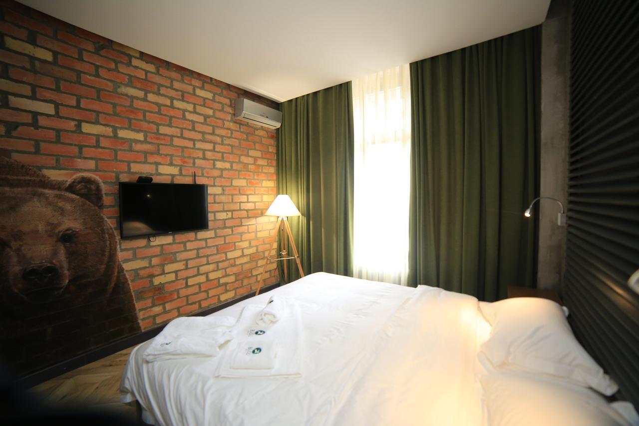 Bugu Hotel Biszkek Zewnętrze zdjęcie